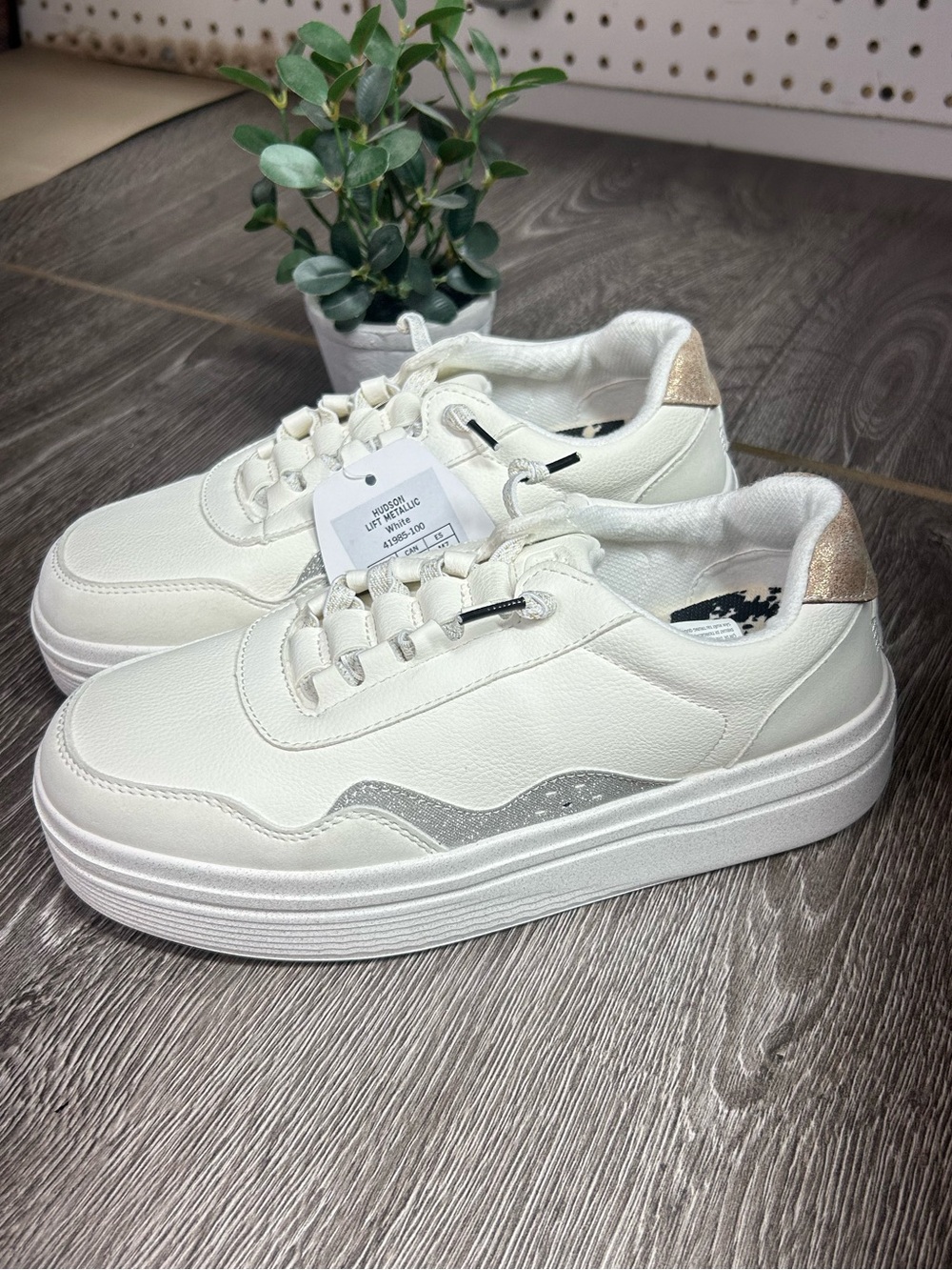 Hey dude Hudson lift metallic Platform Sneakers with Silver Accent and Gold Heel - Picture 2 of 10